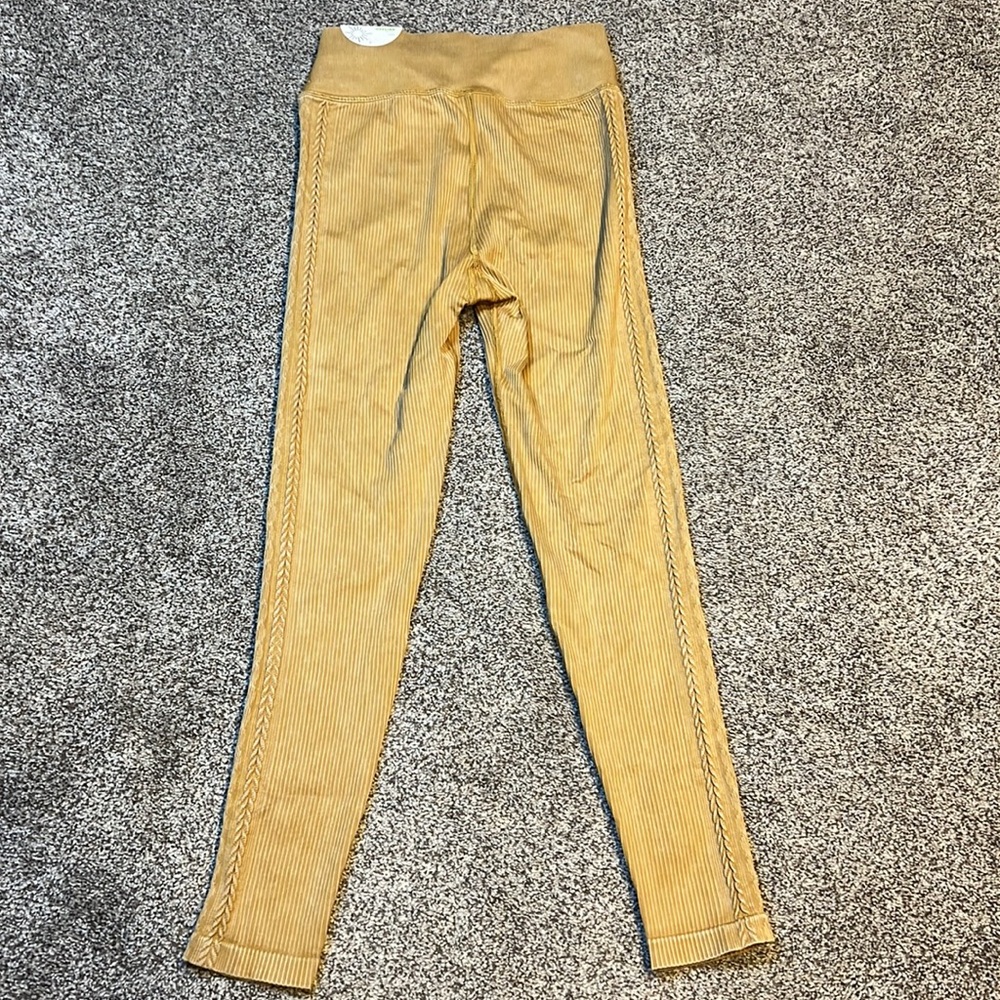 Aerie  Sunset Yellow Ribbed High-Waist Leggings NWT excellent no flaws New!